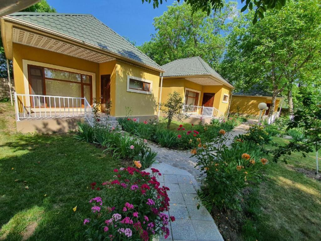 Zangazur Hotel & Cottages Kusar Dış mekan fotoğraf